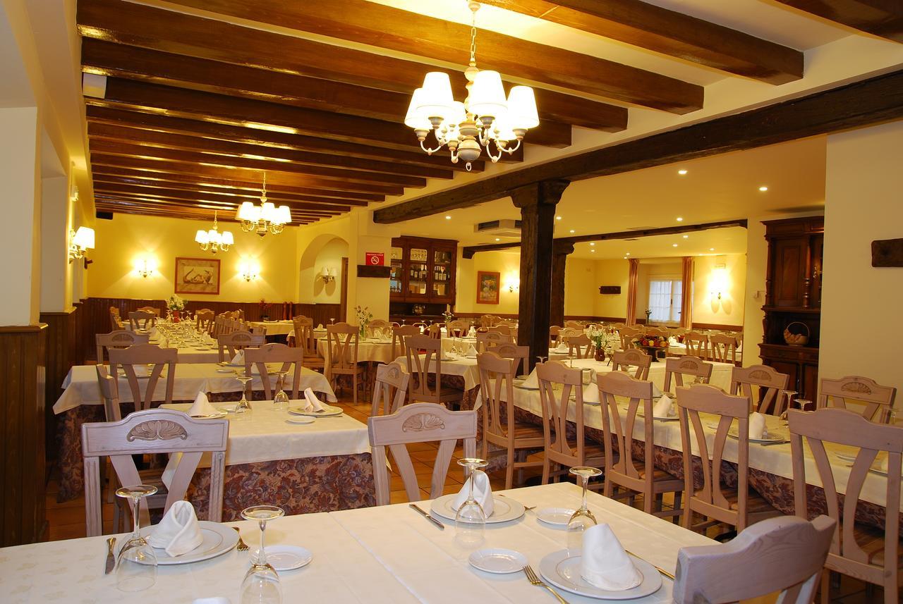 Hotel Rural Loizu Burguete Exteriér fotografie