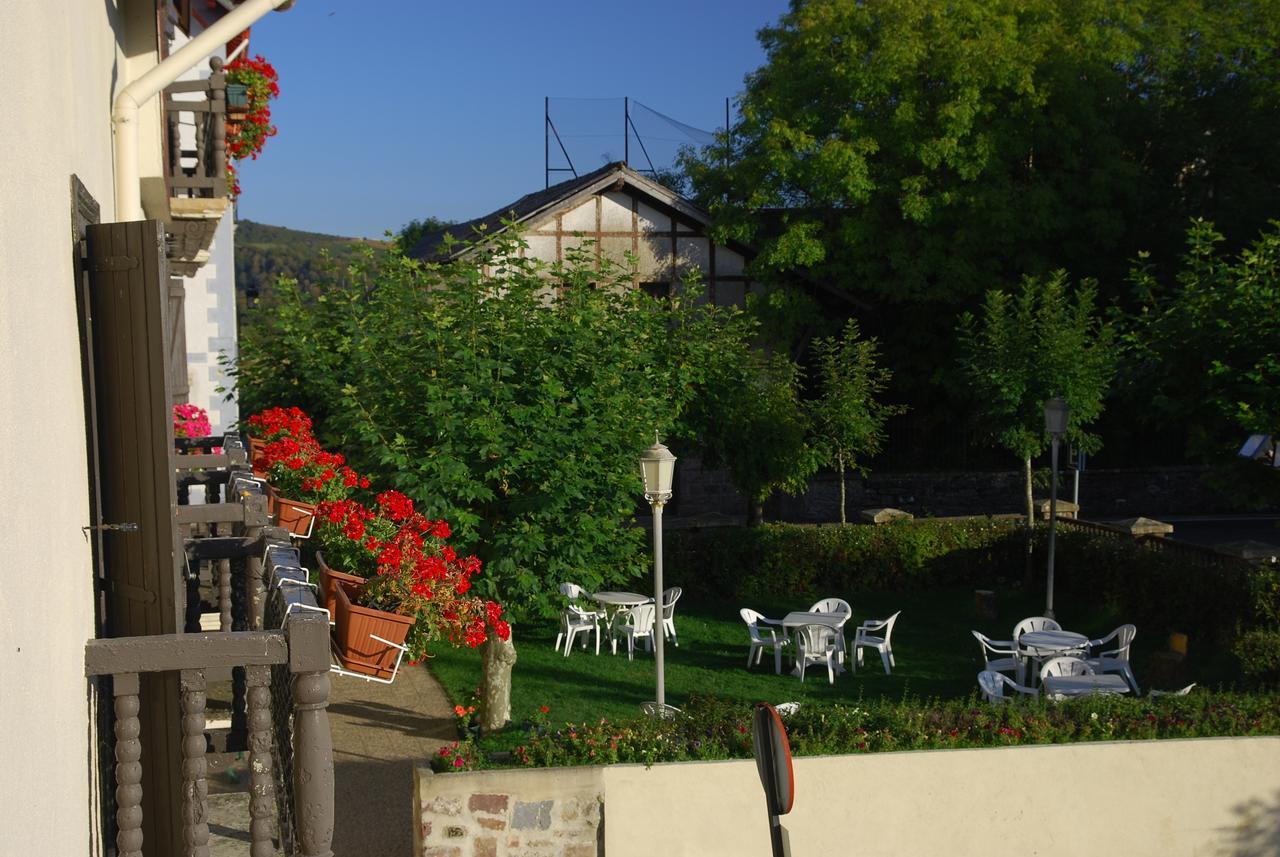Hotel Rural Loizu Burguete Exteriér fotografie